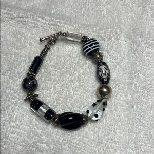 Vintage Sterling Bracelet with‎ Black and White Glass Beads